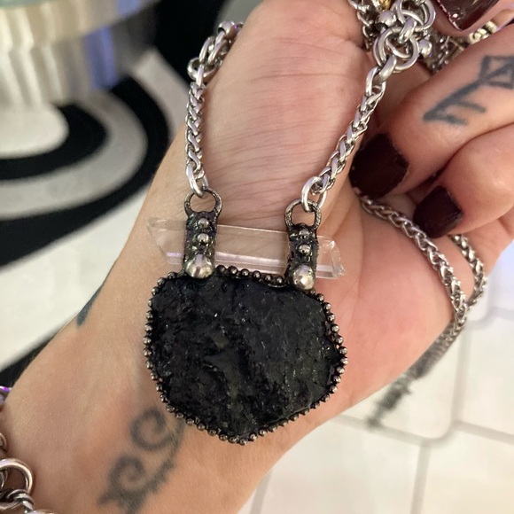 Natural black tourmaline & clear crystal quartz charm boho goth maille necklace - Picture 12 of 13
